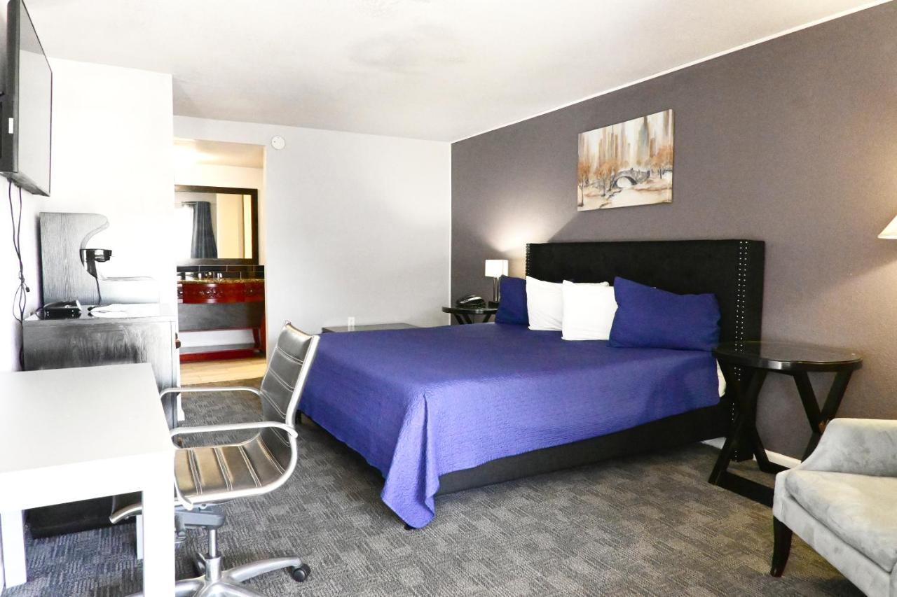 ארלינגטון R Nite Star Inn And Suites -Home Of The Cowboys & Rangers מראה חיצוני תמונה