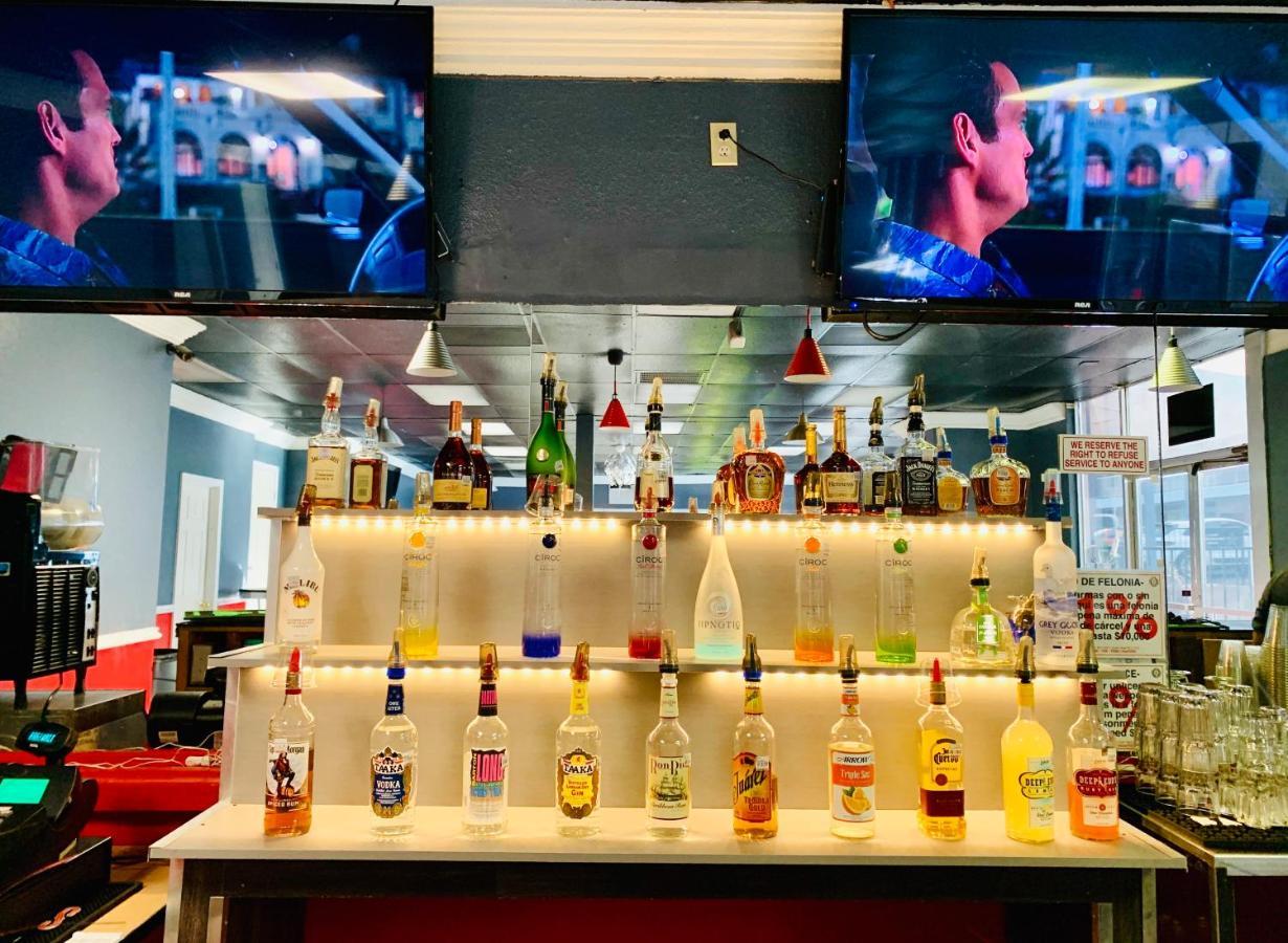 ארלינגטון R Nite Star Inn And Suites -Home Of The Cowboys & Rangers מראה חיצוני תמונה